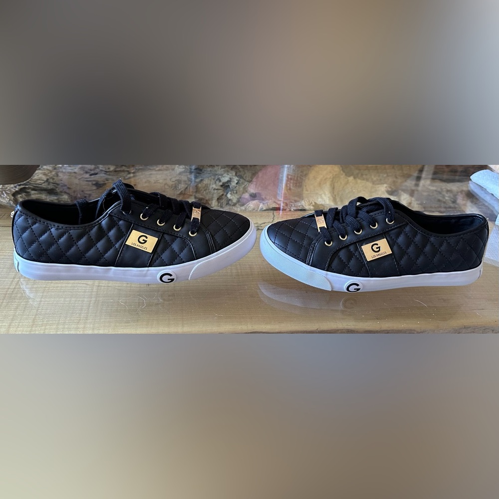 GBG Los Angeles Black Quilted Sneakers